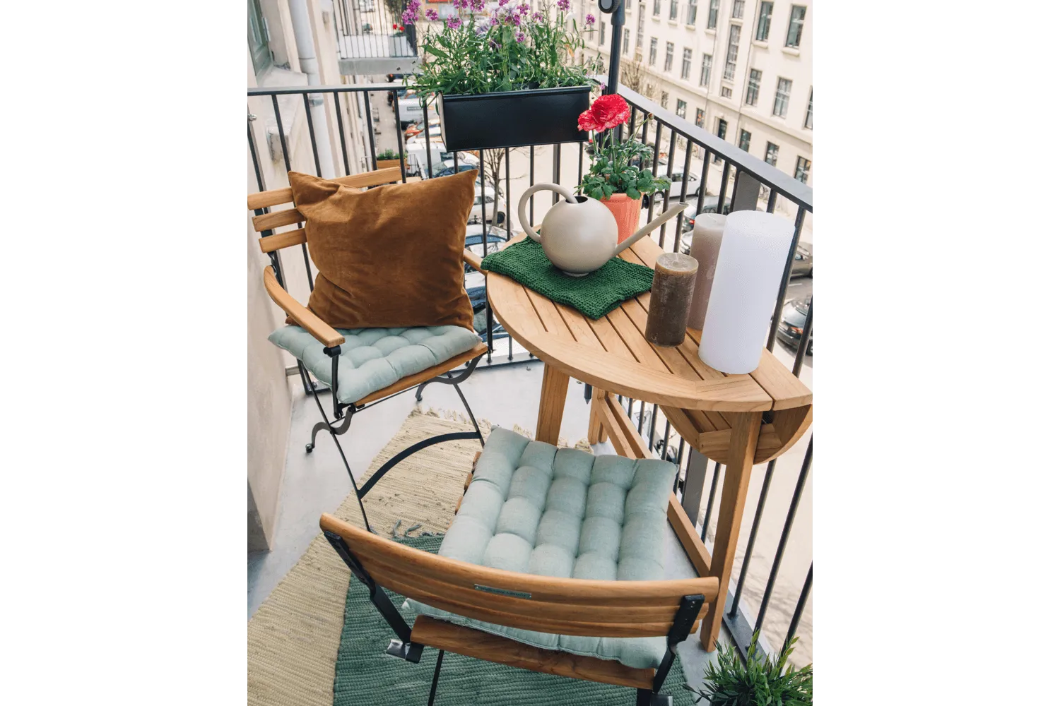 Karla teak folding chair with armrest