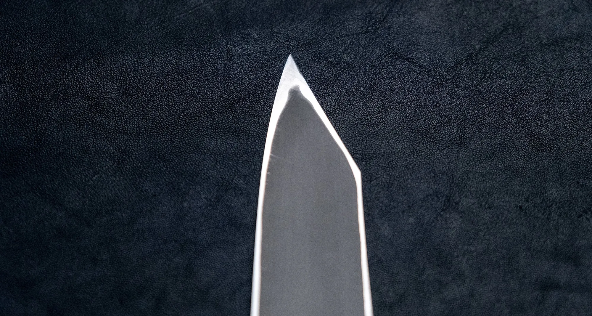 Nigara Kurozome Kiritsuke Yanagiba Aogami #2 Damascus 240mm (9.4")