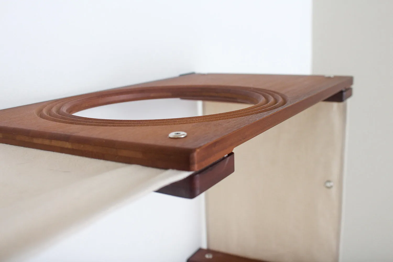 The Play Cat Condo - A Wall-Mounted Cat Tree