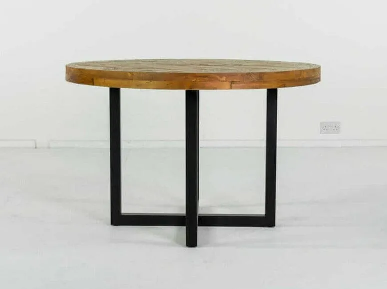 Tulsa Round Dining Table & Tan Sarah Dining Chairs